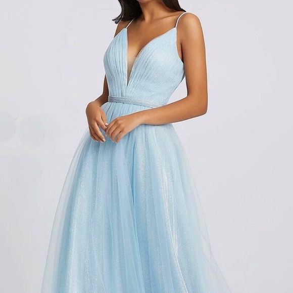 MAC DUGGAL Sparkle Sleeveless Tulle Ballgown in Ice Blue Size US 10 - Picture 3 of 6